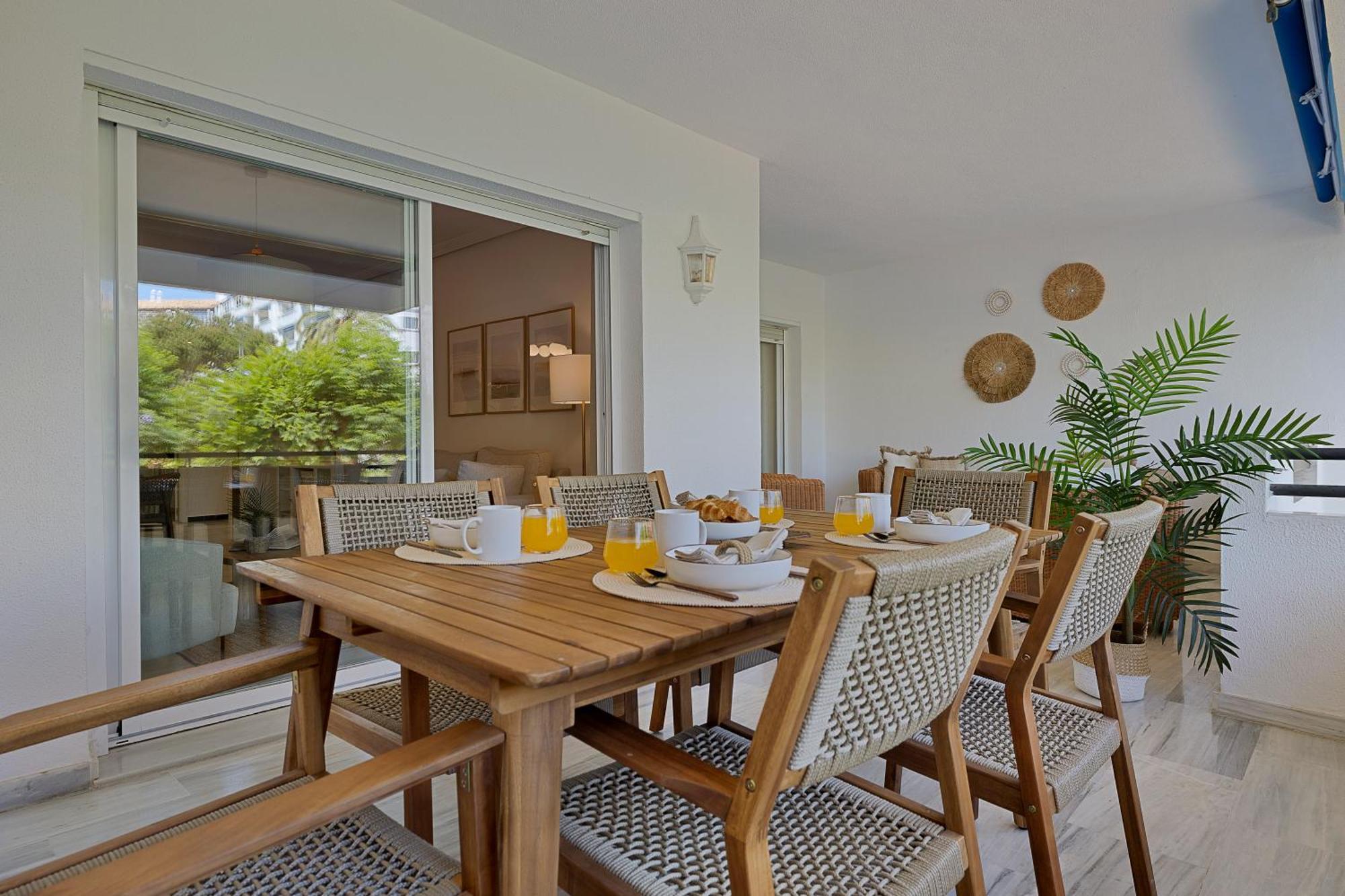 2 Bedroom Apartment In Medina Garden - Puerto Banus Marbella Exterior photo